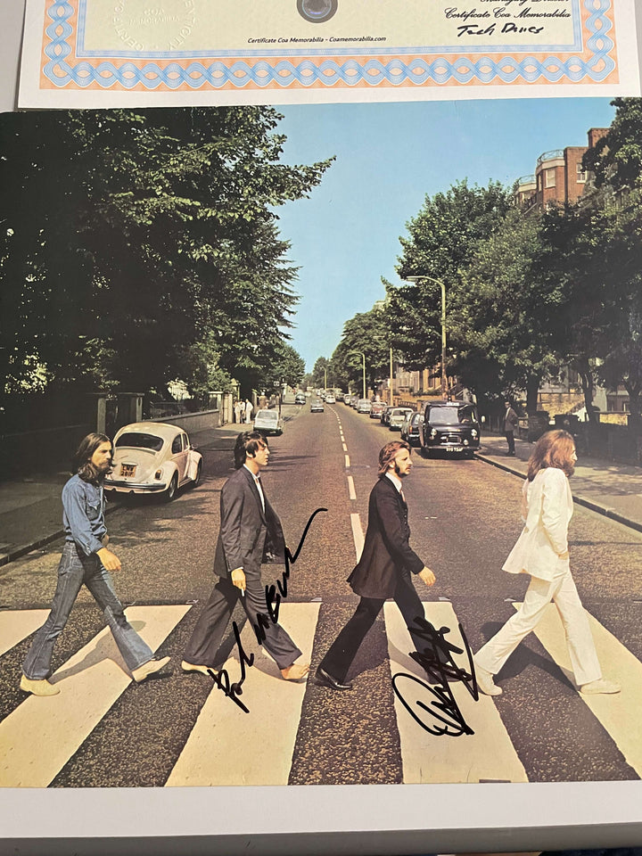 LP de The Beatles "Abbey Road" de 1995, firmado por Paul McCartney y Ringo Starr