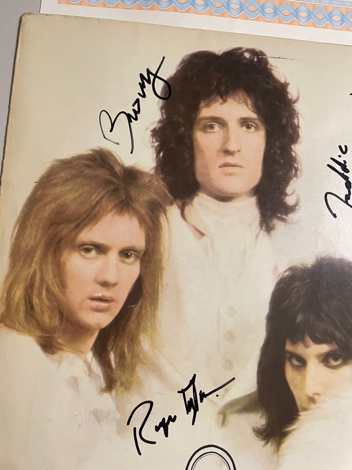 Queen "Queen" LP del 1981 - Firmato da Freddie Mercury, Brian May, John Deacon e Roger Taylor