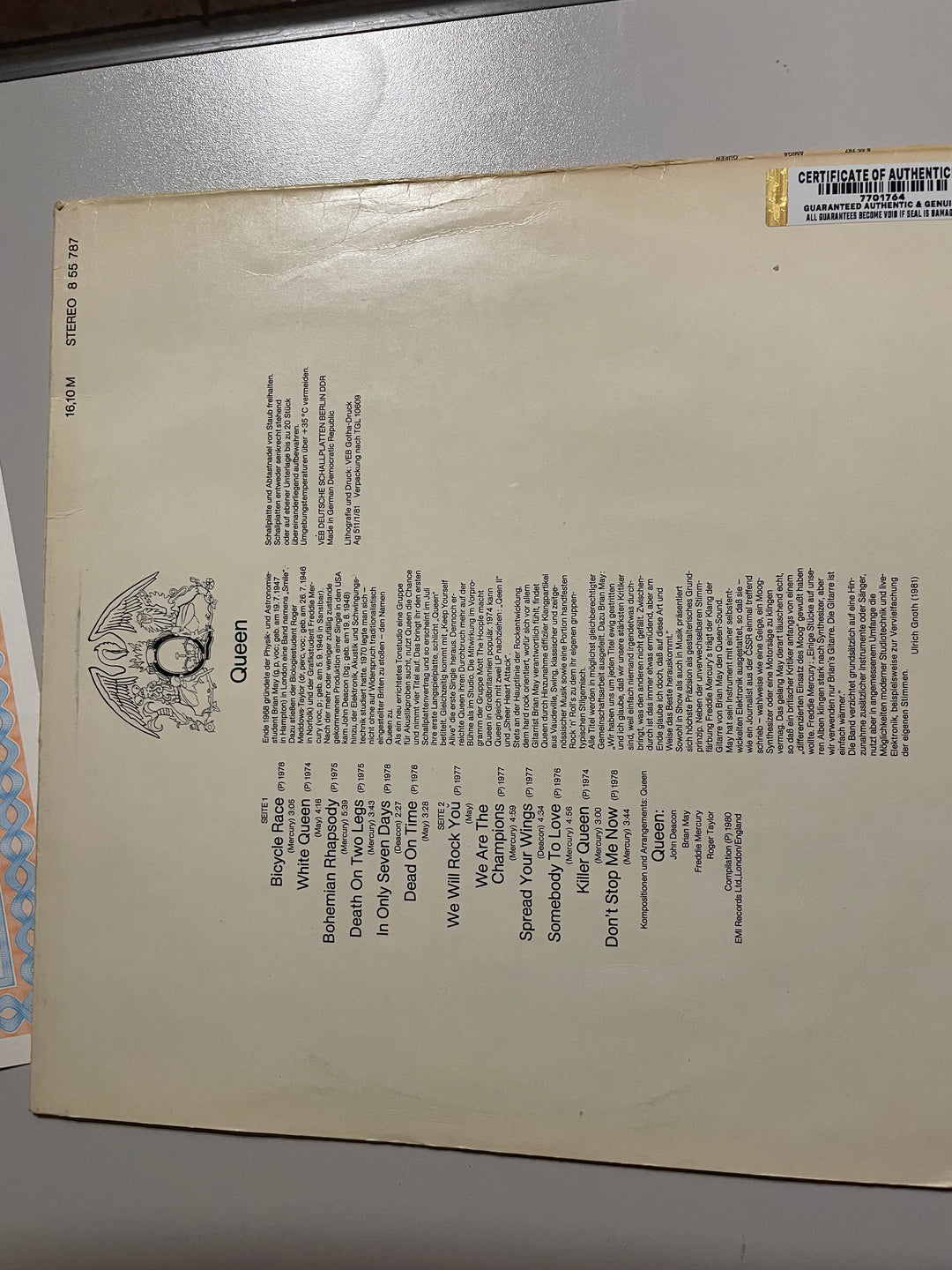 Queen "Queen" LP del 1981 - Firmato da Freddie Mercury, Brian May, John Deacon e Roger Taylor