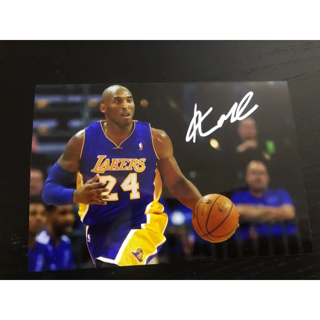 Kobe Bryant Autograph Photo, Photo Kobe Bryant Autograph Hand Signed Los Angeles Lakers Basketball NBA + Label Certificate Coa Memorabilia